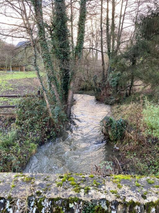 Gite " La Petite Maison" Livry  ภายนอก รูปภาพ