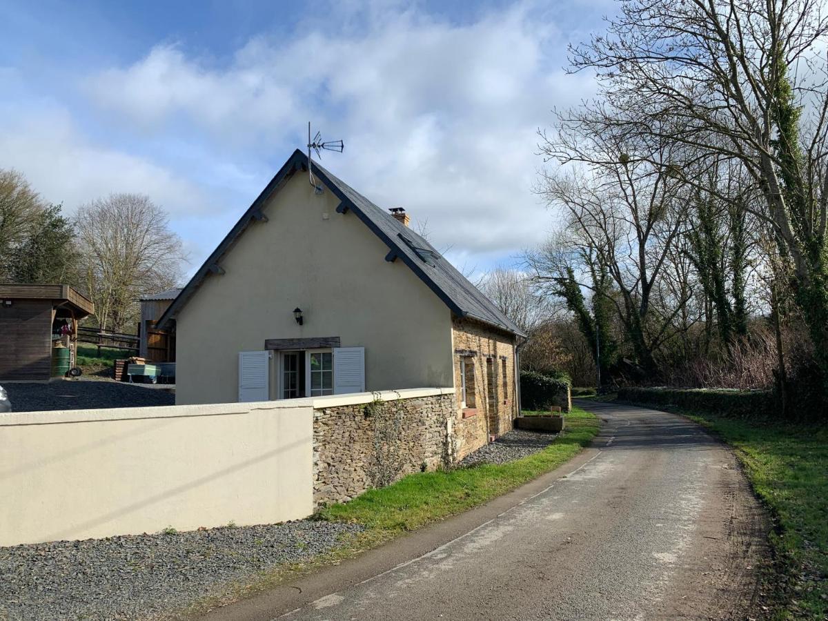 Gite " La Petite Maison" Livry  ภายนอก รูปภาพ