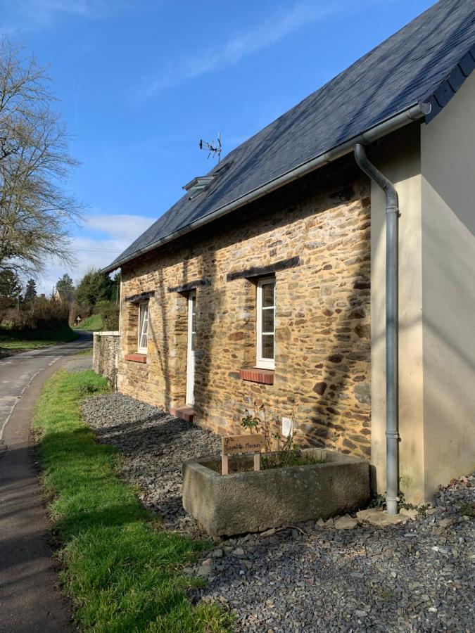 Gite " La Petite Maison" Livry  ภายนอก รูปภาพ